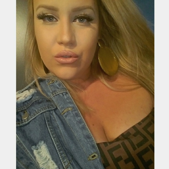 Meet your Posher, Janna - Picture 3 of 3